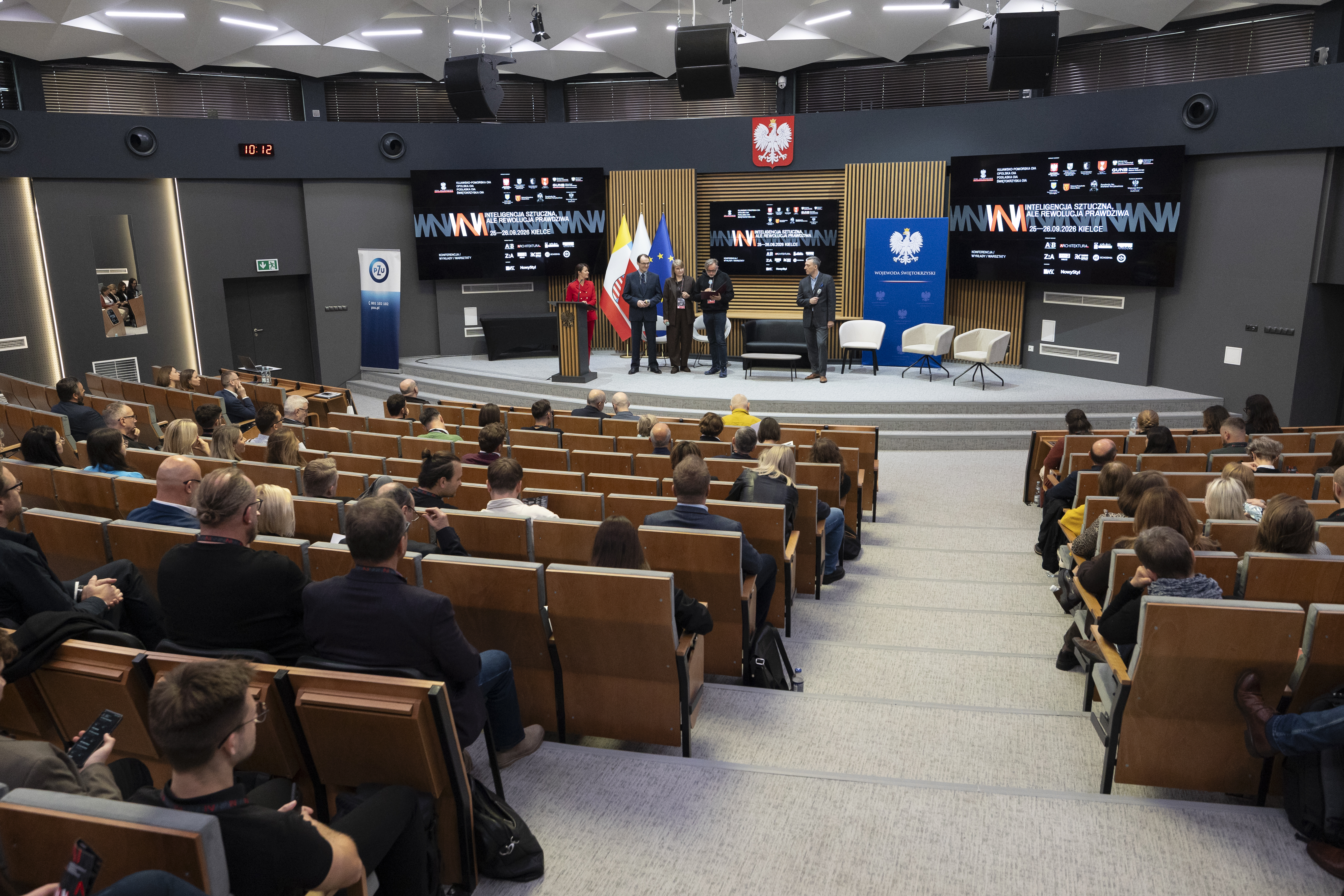 wicepremier_krzysztof_gawkowski_z_wyrazami_uznania_dla_organizatorow_konferencji_o_ai